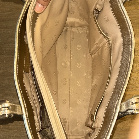 Tory Burch York Raffia Tote - Picture 6 of 14